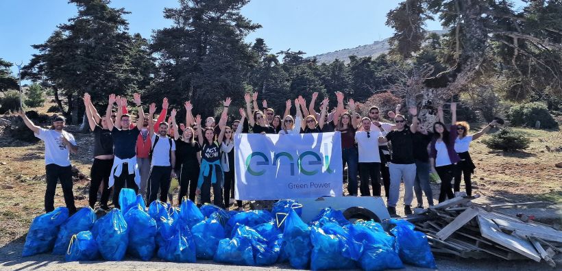 H εθελοντική ομάδα της Enel Green Power καθάρισε την Πάρνηθα
