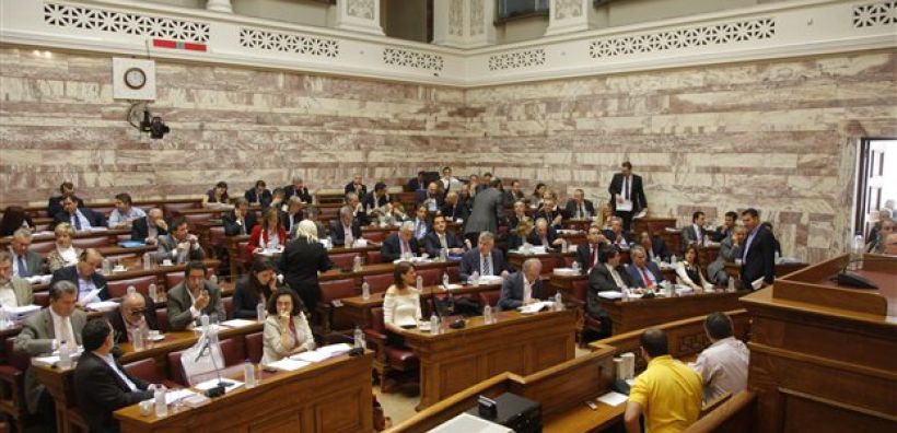 Ένταση στη συζήτηση του πολυνομοσχεδίου στη Βουλή