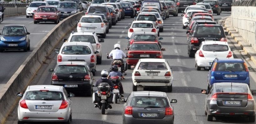 Κομισιόν: Συμμόρφωση της Ελλάδας με τους κανόνες για τη φορολογία των αυτοκινήτων