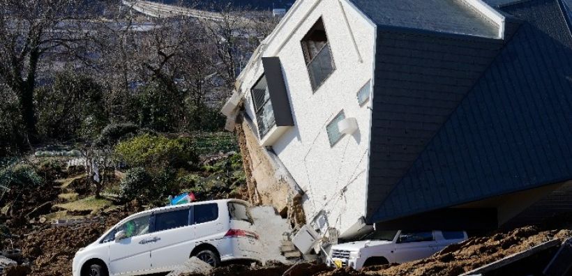 Τουλάχιστον 30 νεκροί από τους σεισμούς στην Ιαπωνία - Γλίτωσαν τα πυρηνικά εργοστάσια