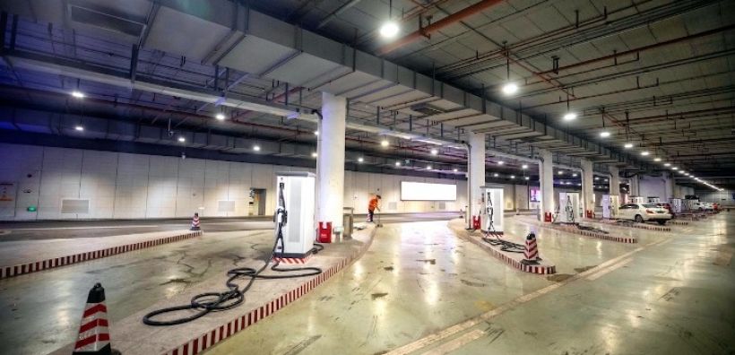 Κίνα: Αύξηση 54,5% κατέγραψαν οι υποδομές φόρτισης ηλεκτροκίνητων οχημάτων