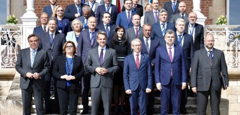 Ο Χρ. Σταϊκούρας στις εργασίες της τριμερούς συνόδου Κορυφής Ελλάδας - Βουλγαρίας - Ρουμανίας
