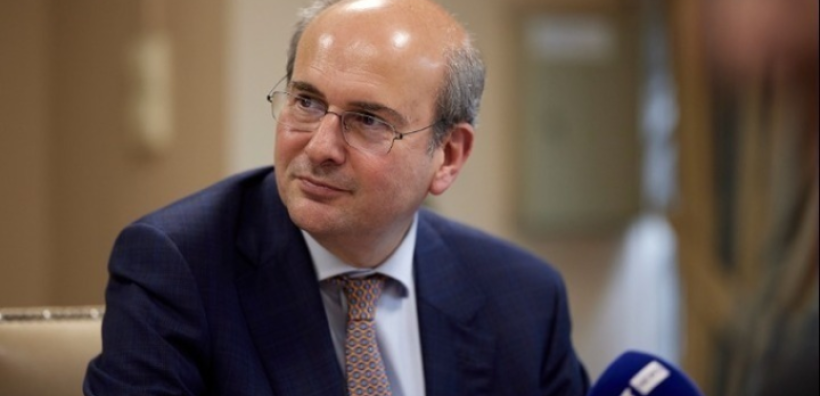 Χατζηδάκης: Η κυβέρνηση παρεμβαίνει έγκαιρα για τη μείωση των τιμών των καυσίμων