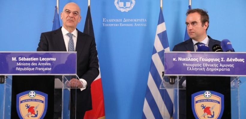 Δένδιας: Ενισχύουμε τις αμυντικές σχέσεις και τη στρατηγική συνεργασία Ελλάδας-Γαλλίας