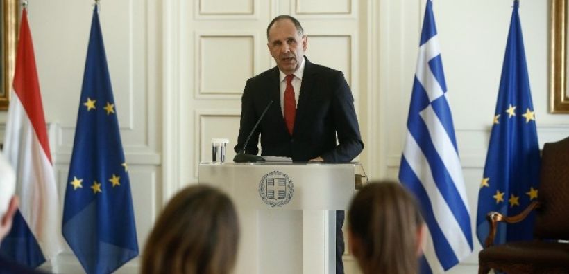 Γεραπετρίτης: Καλούμε το καθεστώς του Ιράν να απέχει από την επιβολή και εκτέλεση ποινών κατά διαδηλωτών