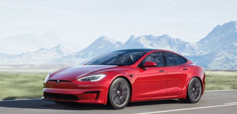 Η Tesla ανακαλεί περισσότερα από 2 εκατομμύρια αυτοκίνητα