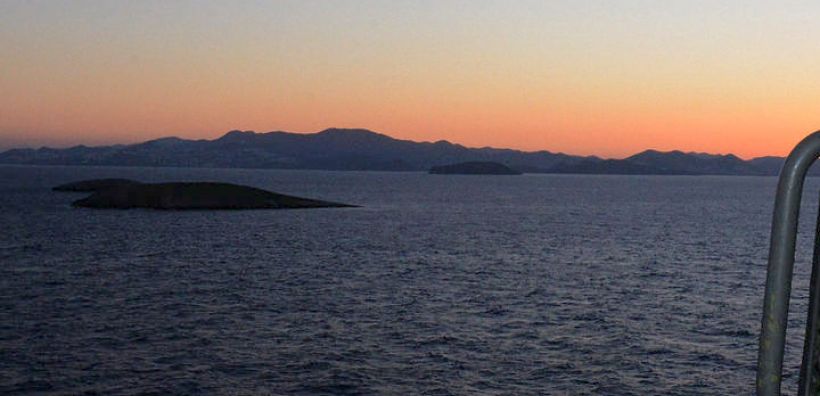 Αποκλιμάκωση της έντασης στη θαλάσσια περιοχή των Ιμίων