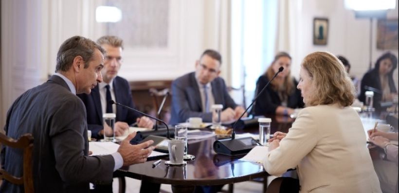 Μητσοτάκης: Στεκόμαστε δίπλα στο Ισραήλ, αλλά την ίδια στιγμή προτρέπουμε όλες τις πλευρές να δείξουν την απαραίτητη αυτοσυγκράτηση