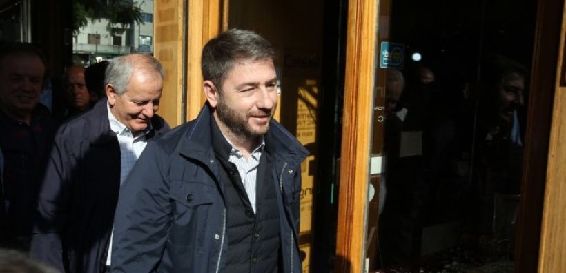 Ανδρουλάκης: Αντί για πλαφόν στη λιανική του ρεύματος η κυβέρνηση συνεχίσει να επιδοτεί τα υπερκέρδη