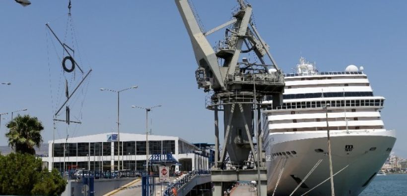 Ενεργειακός μετασχηματισμός στο λιμάνι του Πειραιά - Πέντε θέσεις ηλεκτροδότησης για τις γραμμές της ακτοπλοϊας μέσα στο 2024