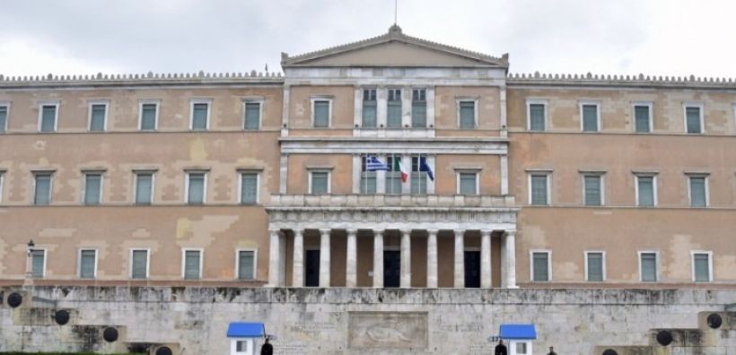 Το κτίριο της Βουλής μειώνει το ενεργειακό του αποτύπωμα και την εκπομπή διοξειδίου του άνθρακα κατά 40%