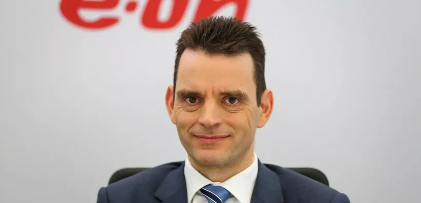 Να αλλάξουν τις προτεραιότητες σύνδεσης στο δίκτυο υπέρ των επιχειρήσεων, έναντι των ΑΠΕ ζητάει ο CEO της E.ON