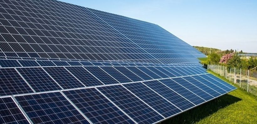 Το καλοκαίρι του 2025 θα λειτουργήσει στους Ταγαράδες το πρώτο μεγάλο συγκρότημα μαζικής παραγωγής οργανικών φωτοβολταϊκών 3ης γενιάς