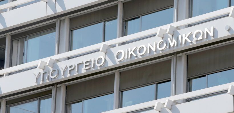 ΥΠΟΙΚ: Ο Γ. Χουλιαράκης δεν αποφάσισε για την εξαγορά της EDS από την ΔΕΗ