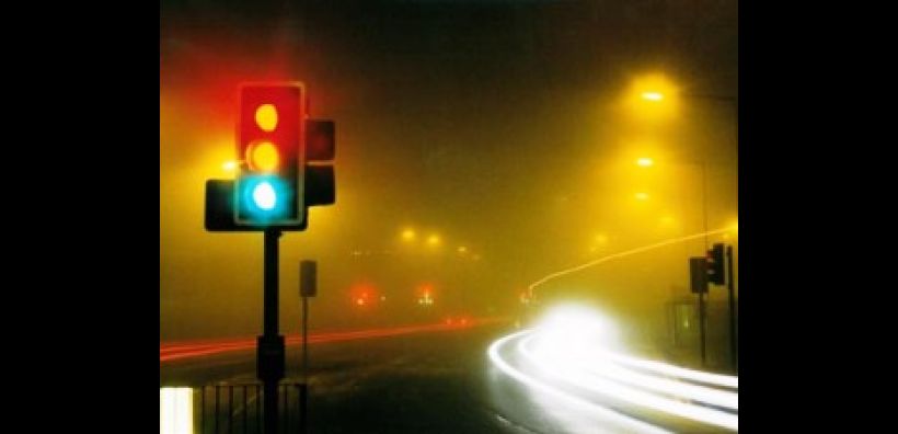 Συμψηφίζει… ρεύμα με φόρους η ΔΕΗ, αρχή με 9 εκατ. ευρώ από τα φανάρια