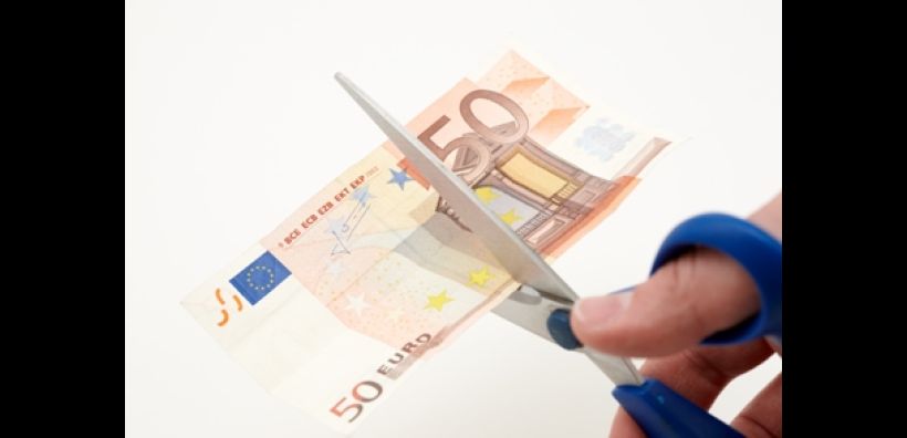 Περικοπές 200 έως 1.500 ευρώ στους μισθούς των εργαζομένων της ΔΕΗ