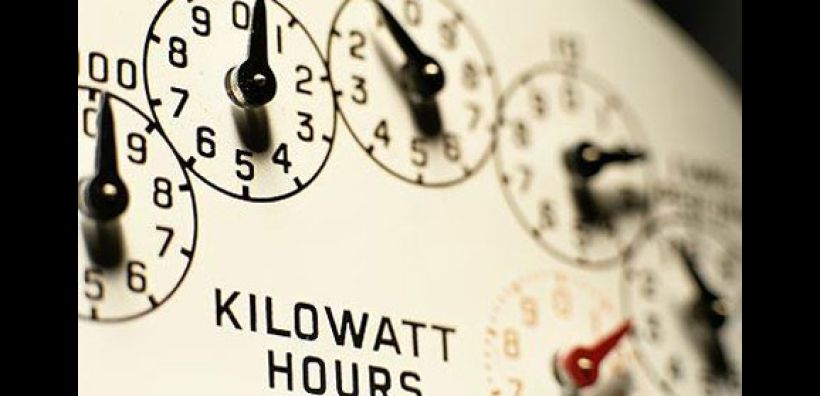 Παρέμβαση Μανιάτη για την επαναφορά ρεύματος σε άπορη στη Νίκαια