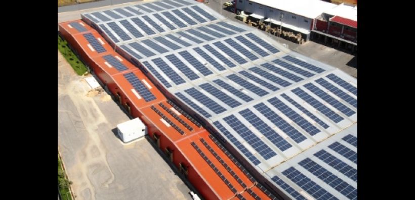 Φωτοβολταϊκό 700 kWp σε βιομηχανική στέγη από την Data Energy