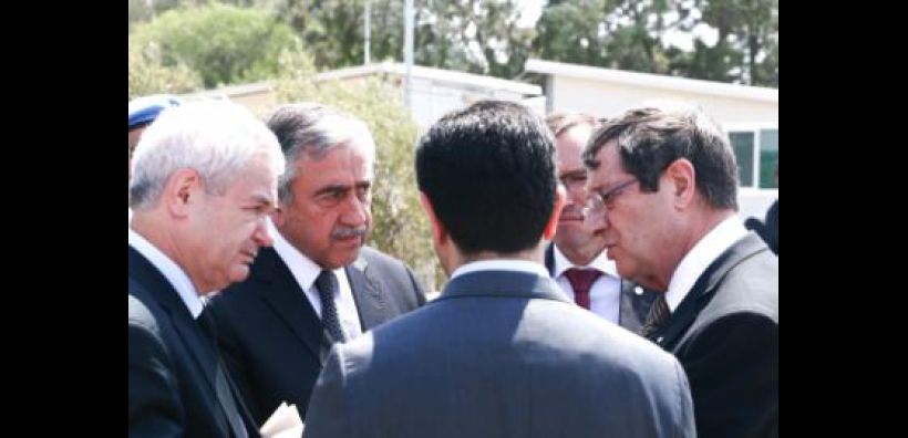Ξαναρχίσουν, από αύριο, οι συνομιλίες για το Κυπριακό