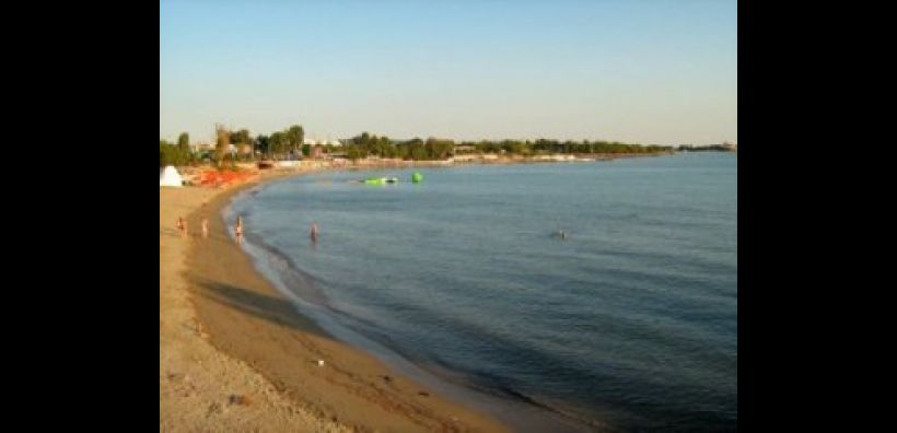 Καθαρισμός παραλίας Λαγονησίου με τη στήριξη της ΕΕ