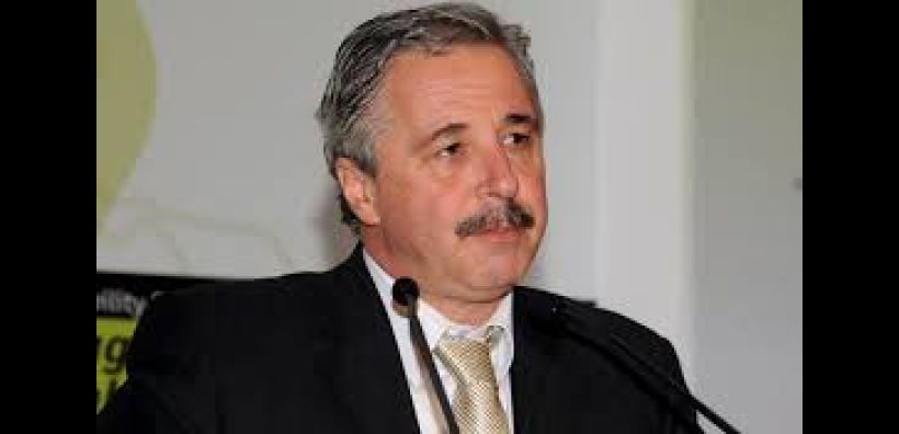 Μανιάτης: Ο Σταθάκης περηφανεύεται για αυτά που μας λοιδορούσαν 