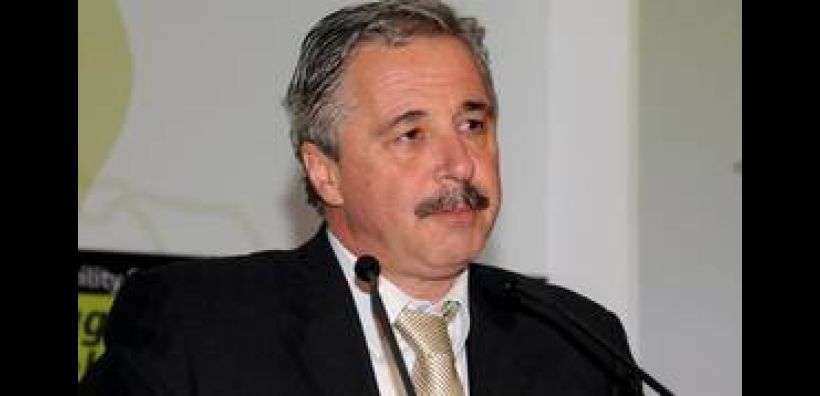 Συγχαρητήρια Μανιάτη σε μεταπτυχιακούς φοιτητές του ΑΠΘ που διακρίθηκαν σε διαγωνισμό για έρευνα υδρογονανθράκων