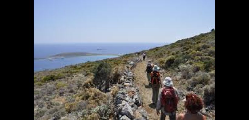 ΥΠΕΝ: Υπογράφηκε η υπουργική απόφαση για τις τεχνικές προδιαγραφές για τα μονοπάτια της υπαίθρου