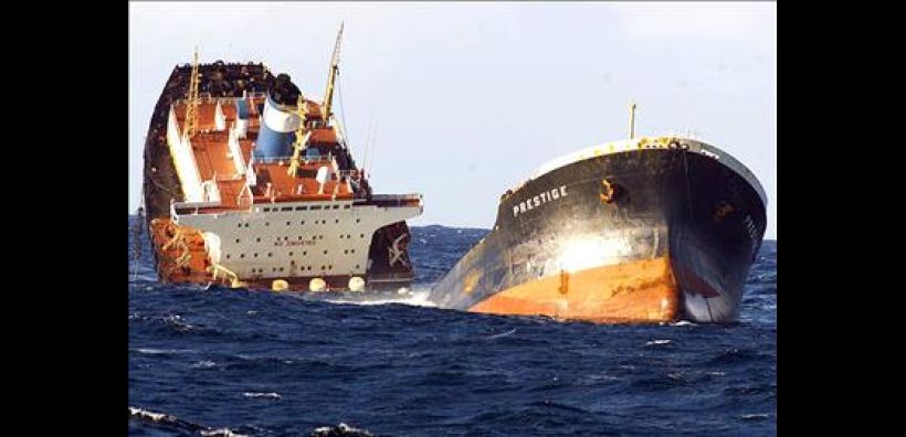 Εκδίδεται η απόφαση για την οικολογική καταστροφή του Prestige