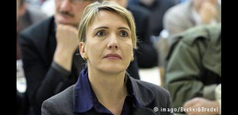 Σιμόνε Πέτερ (πρόεδρος Πρασίνων): Ευκαιρία οι επενδύσεις στις ΑΠΕ