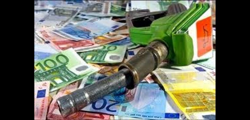 Απώλεια εσόδων 1,5 δισ. ευρώ από τη μείωση της κατανάλωσης βενζίνης