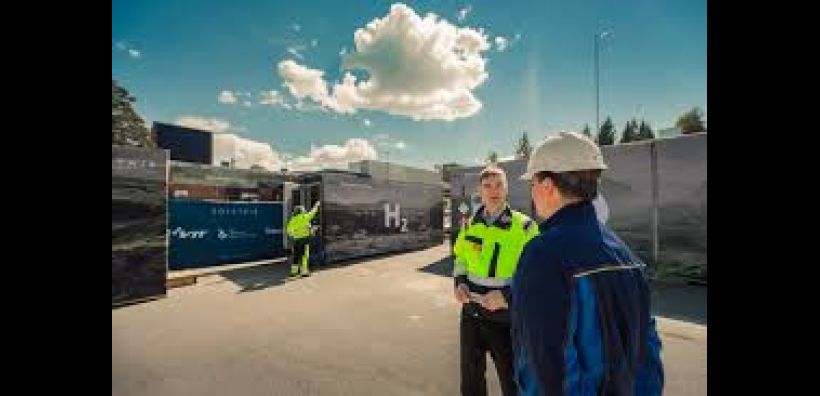Πειραματική μονάδα αξιοποιεί CO2 για την παραγωγή καυσίμων με τη βοήθεια της ηλιακής ενέργειας