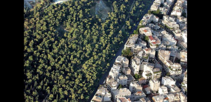 Greenpeace: Με αναίτιους φραγμούς το ΥΠΕΝ εμποδίζει την πρόσβαση στις ΑΠΕ