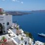 ΥΠΕΚΑ: Απαντά σε δημοσιεύματα για την αναστολή έκδοσης οικοδομικών αδειών στη Θήρα 