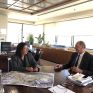 Συνάντηση Σταθάκη με την Δήμαρχο Γαύδου - Στόχος να αποτελέσει ένα πράσινο και καινοτόμο νησί
