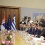 Ξιφαράς: Ενεργειακή ασφάλεια και LNG στο επίκεντρο των συζητήσεων με τη Σερβία