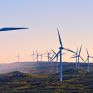 Σκανάρει τη Ρουμανία για αιολικά η Helleniq Energy - Τι ψάχνει σε Ελλάδα και Βουλγαρία - Επιπλέον έργα, πέραν του «κλειδωμένου» στόχου για 1 GW το 2026