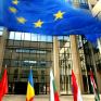 Πράσινη οπισθοχώρηση της Ε.Ε. για να σώσει τη βιομηχανία της