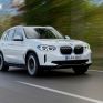 BMW: Προχωρά σε προσαρμογή της παραγωγής σε εργοστάσια στο Ηνωμένο Βασίλειο και στη Γερμανία