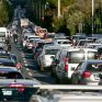 Βενζινοκίνητα οχήματα και SUV κάθε μεγέθους προτιμούν οι Έλληνες