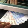 Σε καθυστέρηση ένα στα τέσσερα καταναλωτικά 