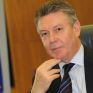 Υπέρ της ελάφρυνσης του ελληνικού χρέους τάσσεται ο Karel De Gucht