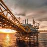 Ο άλλος "πόλεμος" μεταξύ OPEC+ και ΙΕΑ για το ρωσικό πετρέλαιο