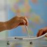 Μπροστά η ΝΔ με 28,2%, ΣΥΡΙΖΑ 27,9%,Χρυσή Αυγή 12,2% 