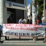 Παράσταση διαμαρτυρίας στη ΔΕΗ για τις διακοπές ρεύματος από το Εργατικό Κέντρο Λαυρίου