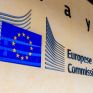 Η Ευρωπαϊκή Επιτροπή παρατείνει την ενισχυμένη εποπτεία στην Ελλάδα