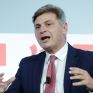 Φαραντούρης: Καθυστέρηση ενημέρωσης για το Ταμείο Ανάκαμψης στην Ελλάδα - Κινδυνεύουν να χαθούν πολύτιμοι πόροι