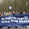 Διαδήλωση έξω από το εργοστάσιο της Tesla στη Γερμανία