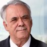 Ενεργειακές επενδύσεις, μεταξύ άλλων, στο επίκεντρο του ραντεβού Δραγασάκη με τον Καταριανό πρέσβη