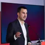 Χαρίτσης: Η κυβέρνηση εμπαίζει την κοινωνία, προσπαθεί με τα πολύχρωμα τιμολόγια να αποκρύψει την ουσία