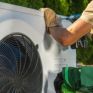 Οι αντλίες θερμότητας στην Ευρώπη: Σε ποιες χώρες επικρατούν και πού αντιμετωπίζονται σκεπτικισμό – Οι μύθοι γύρω από τη χρήση τους